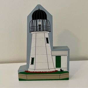 The Cats Meow Prudence Island Light Lighthouse Figurine